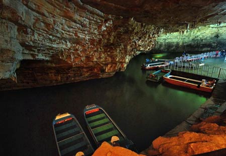 長(zhǎng)沙出發(fā)到黃龍洞、張家界國(guó)家森林公園三日游